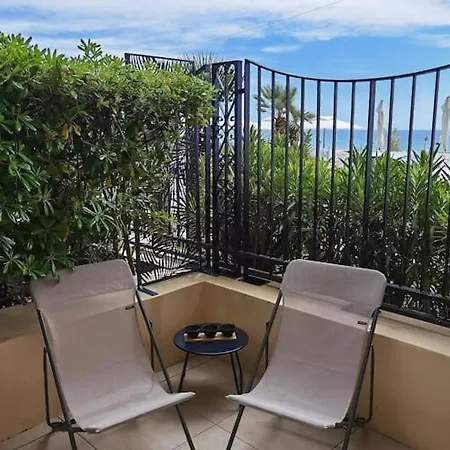 Superbe Avec Terrasse En Front De Апартаменты Ментона