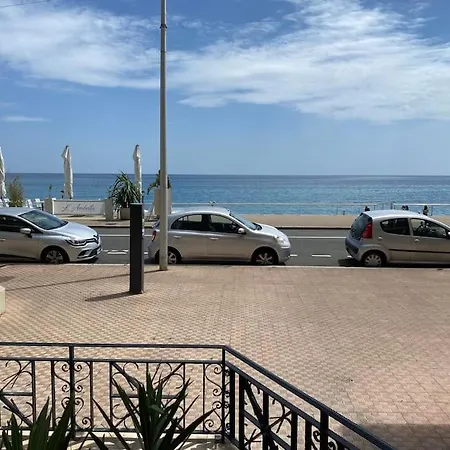 Superbe Avec Terrasse En Front De Διαμέρισμα *