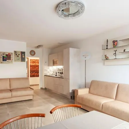 Superbe Avec Terrasse En Front De