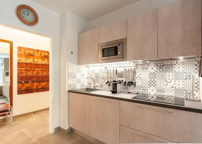 Superbe Avec Terrasse En Front De Μεντόν