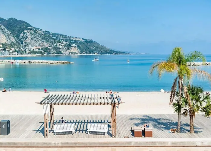 Superbe Avec Terrasse En Front De Menton