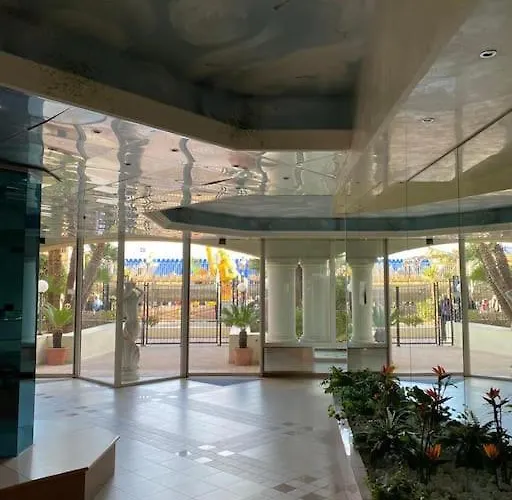 Superbe Avec Terrasse En Front De *