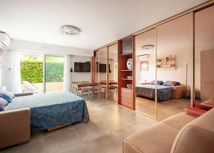 Apartment Superbe Avec Terrasse En Front De Menton