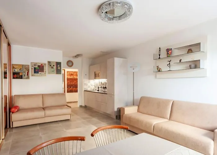 Superbe Avec Terrasse En Front De