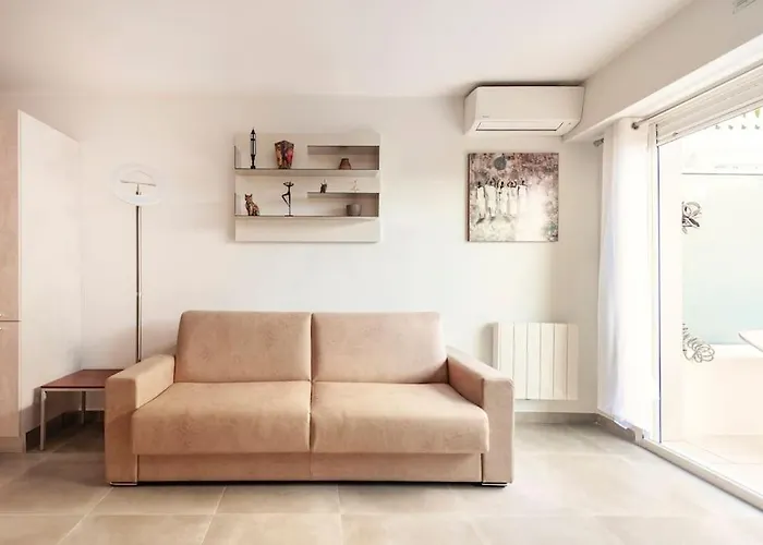 Apartment Superbe Avec Terrasse En Front De Menton