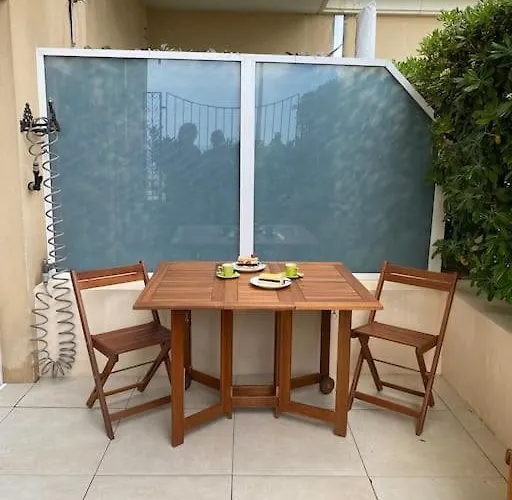 Superbe Avec Terrasse En Front De Menton